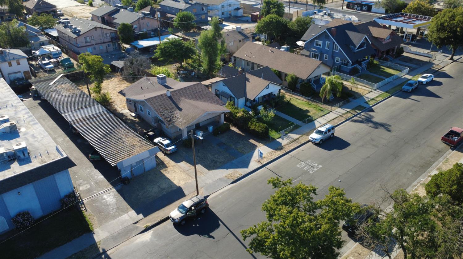 451 N Calaveras St, Fresno, CA 93701