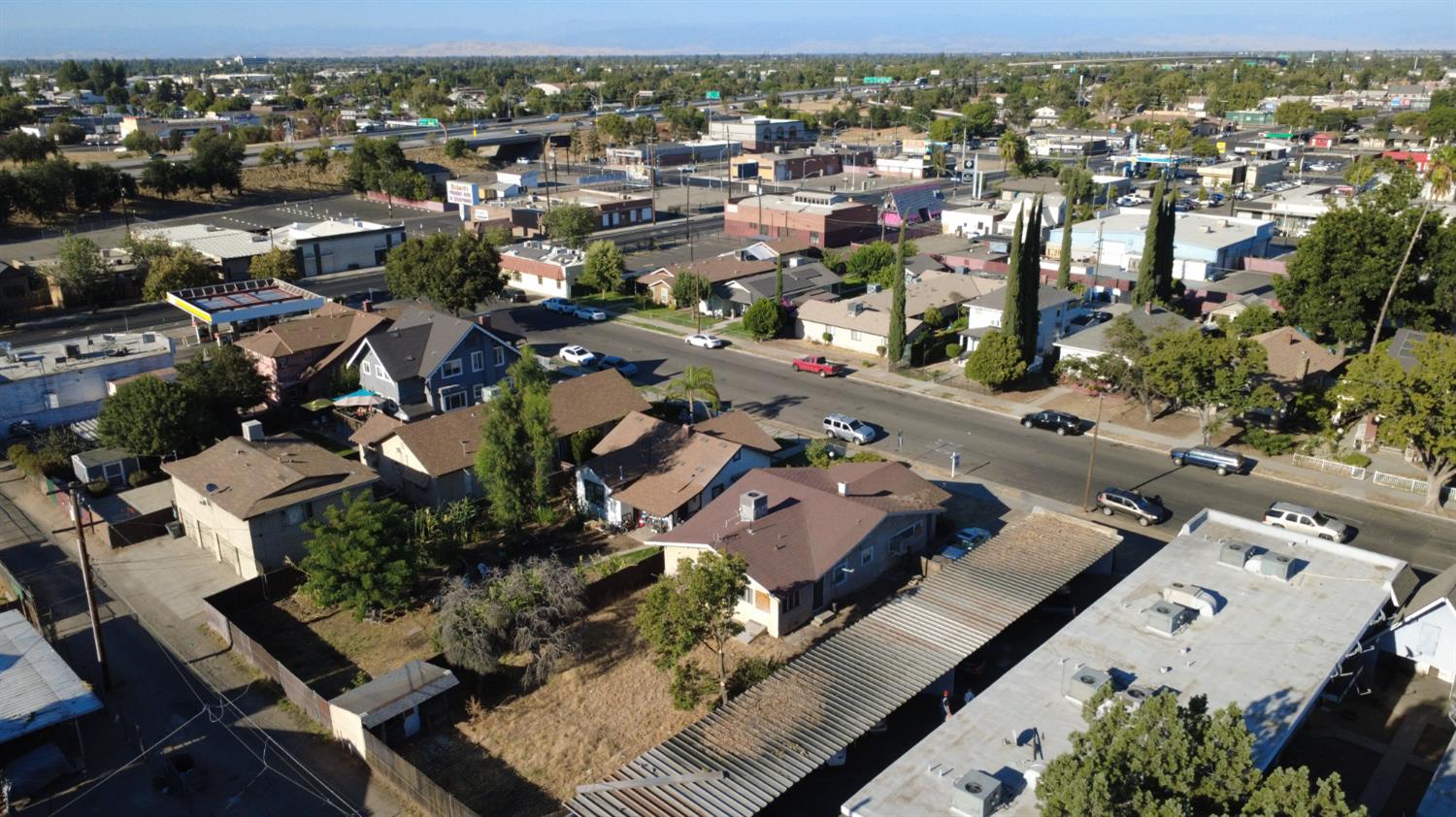 451 N Calaveras St, Fresno, CA 93701
