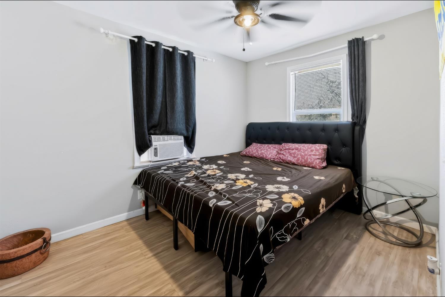 5203 W Mission Ave, Fresno, CA 93722