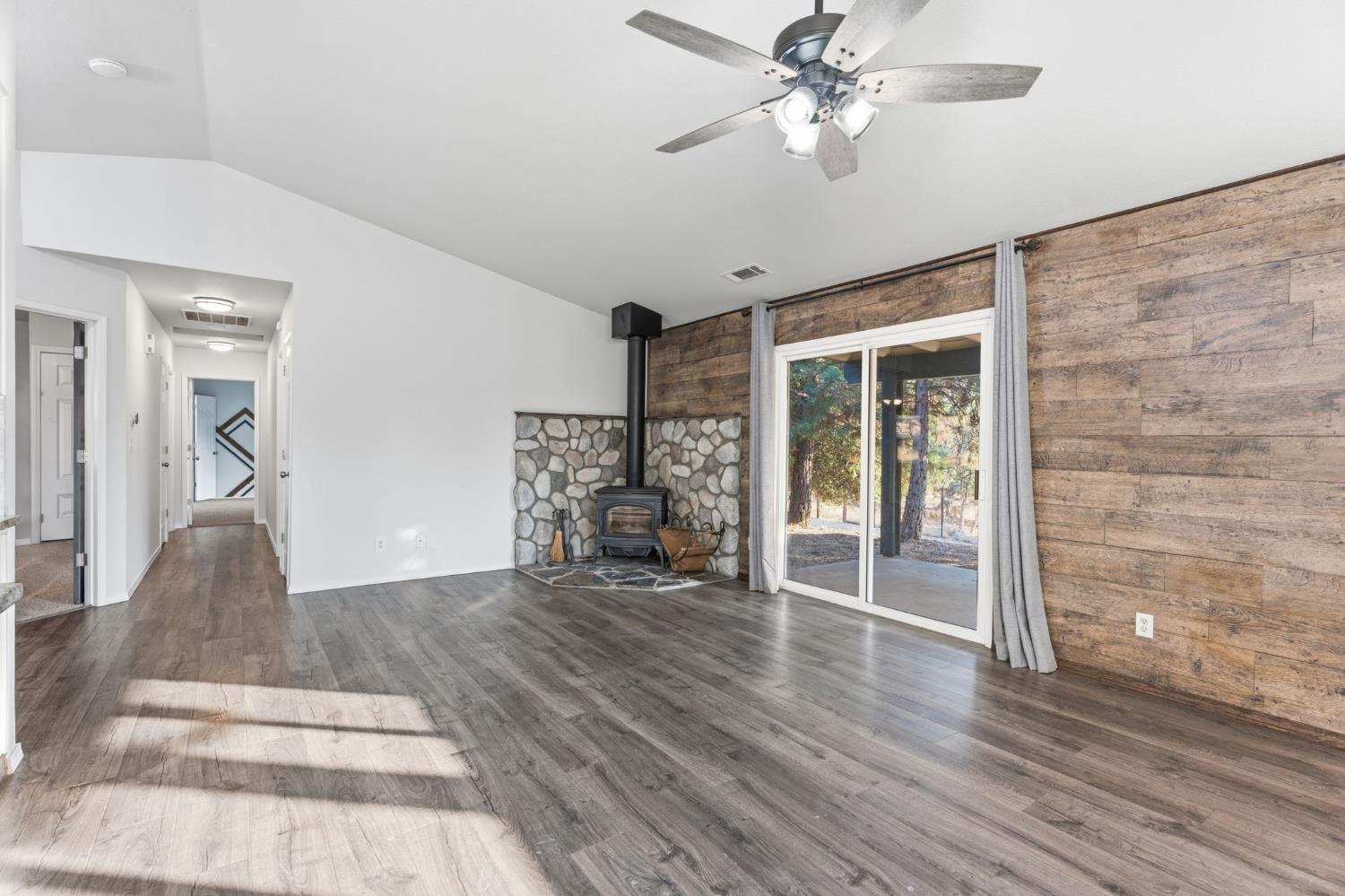 31798 Quartz Mountain Rd, Coarsegold, CA 93614
