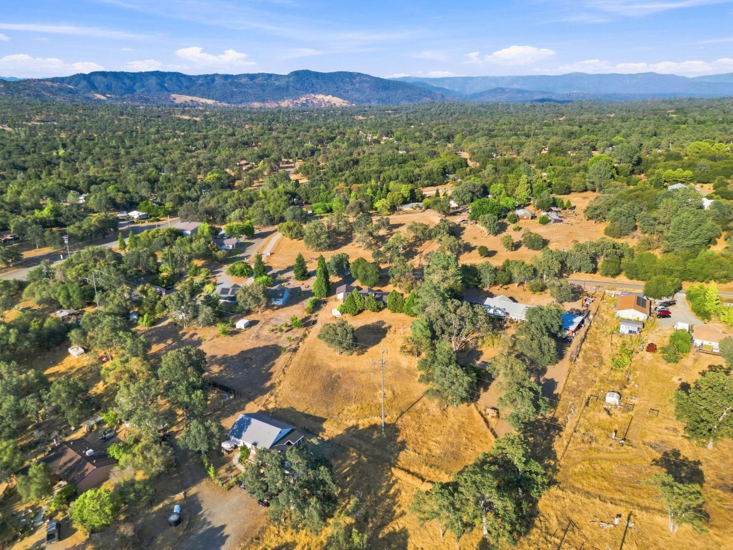 31798 Quartz Mountain Rd, Coarsegold, CA 93614