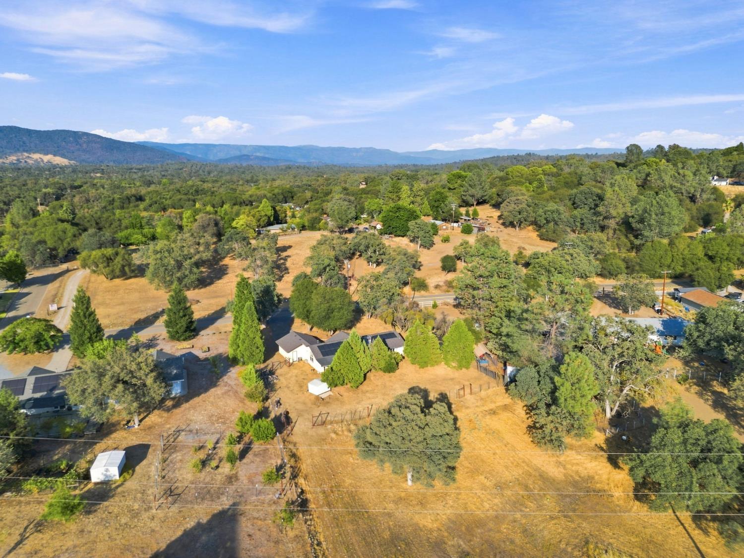31798 Quartz Mountain Rd, Coarsegold, CA 93614