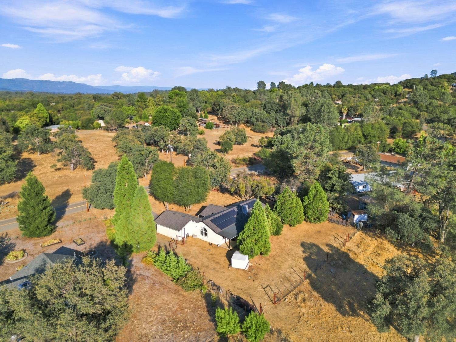 31798 Quartz Mountain Rd, Coarsegold, CA 93614