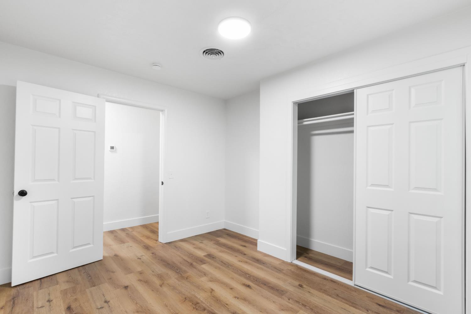 900 W Mount Whitney Ave, Riverdale, CA 93656
