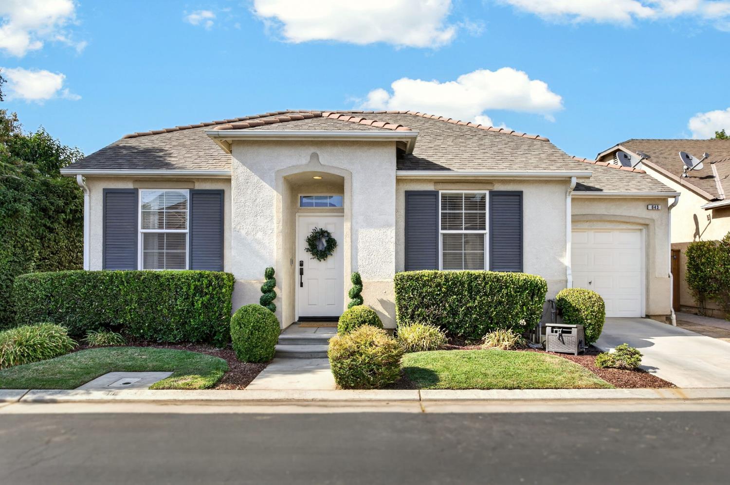 643 W Madrid Ln, Clovis, CA 93619