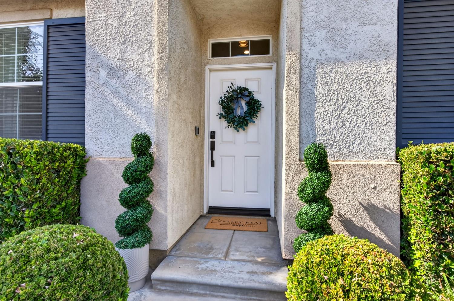 643 W Madrid Ln, Clovis, CA 93619