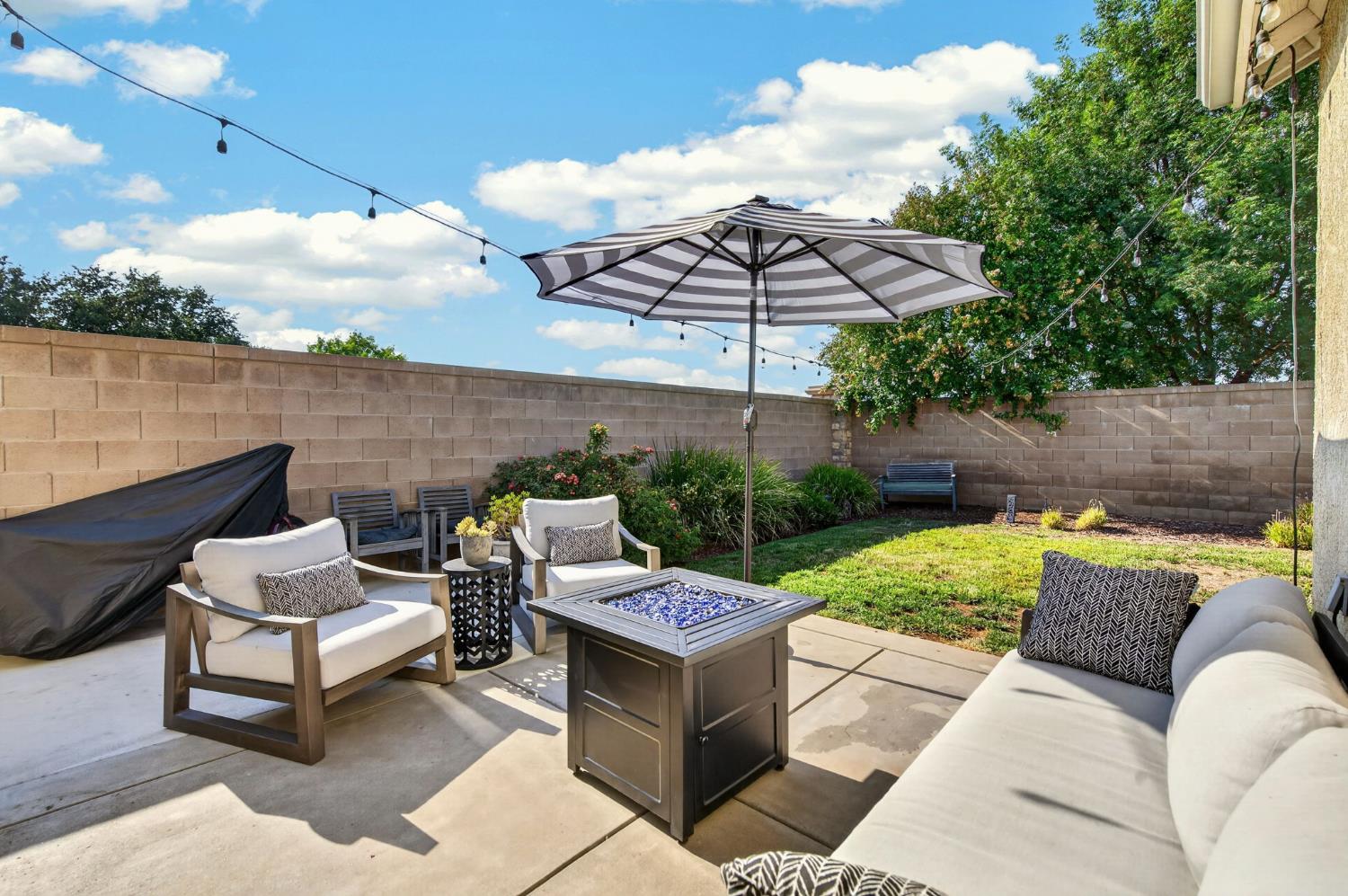 643 W Madrid Ln, Clovis, CA 93619