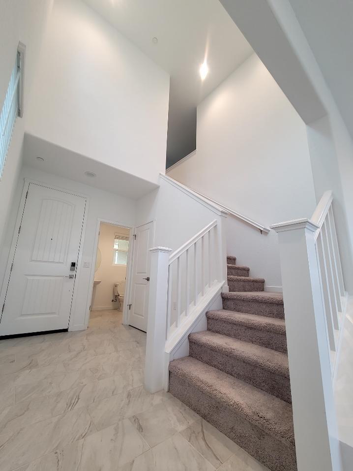 1164 Ponderosa Way, Madera, CA 93636