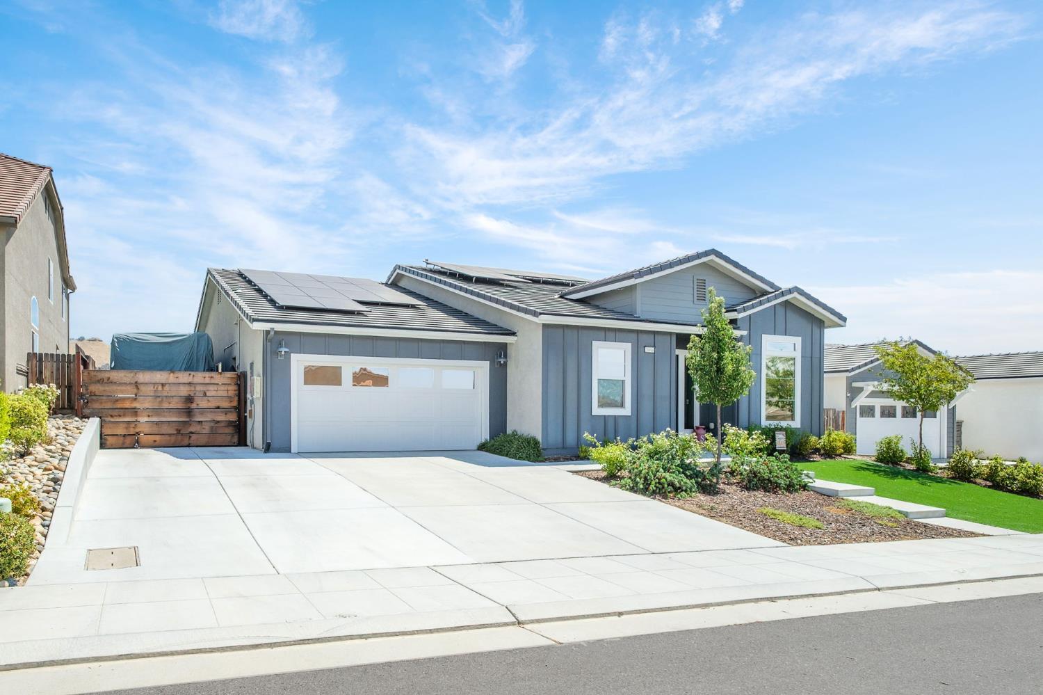 20046 Sunset Dr, Friant, CA 93626
