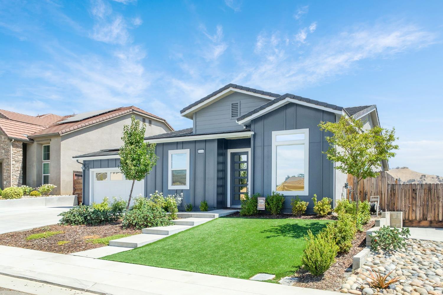 20046 Sunset Dr, Friant, CA 93626