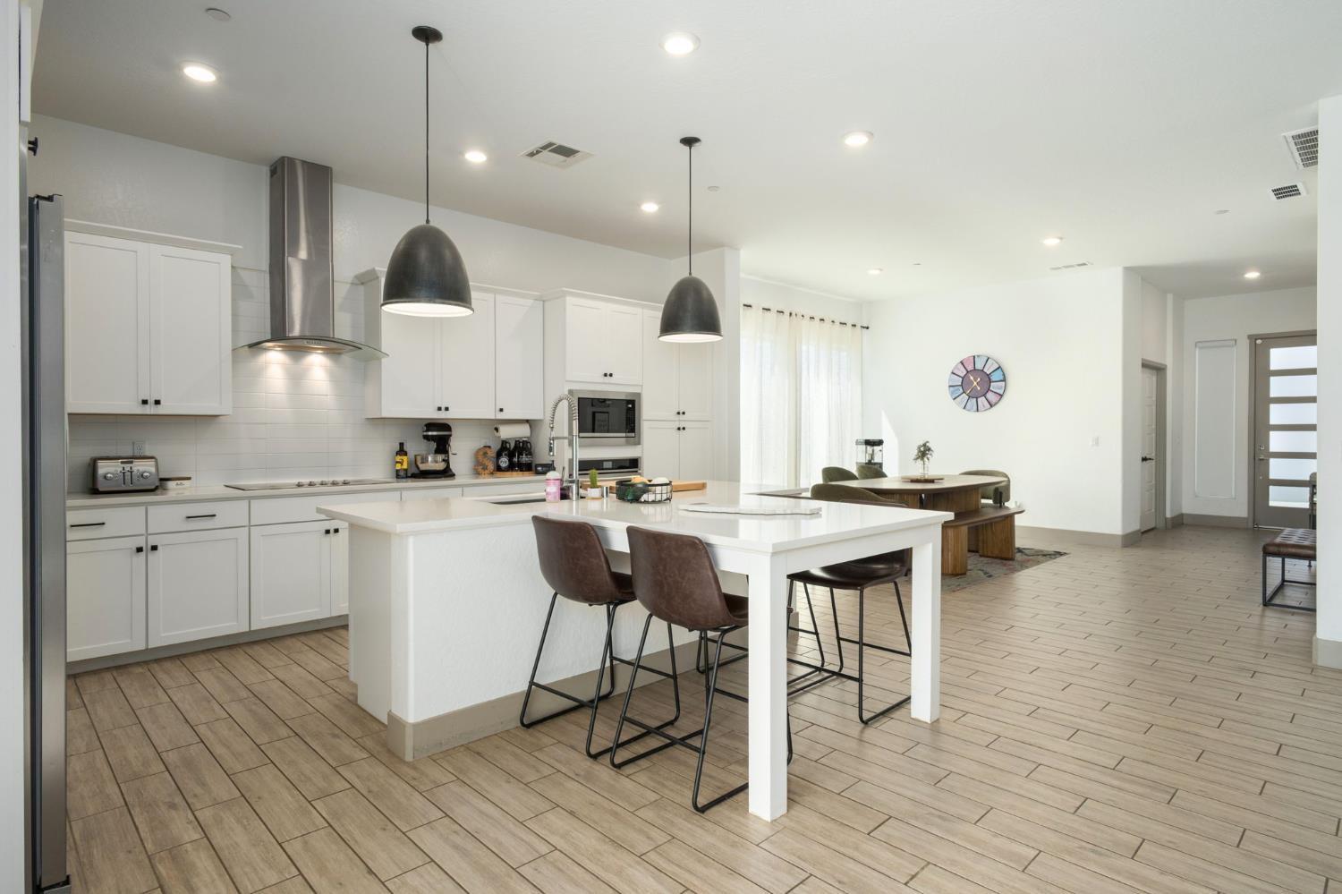 20046 Sunset Dr, Friant, CA 93626