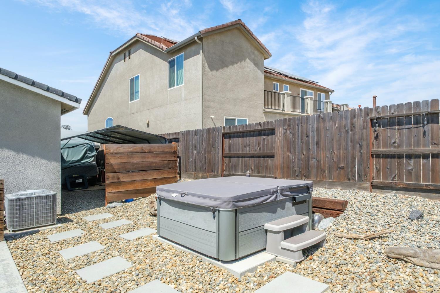 20046 Sunset Dr, Friant, CA 93626