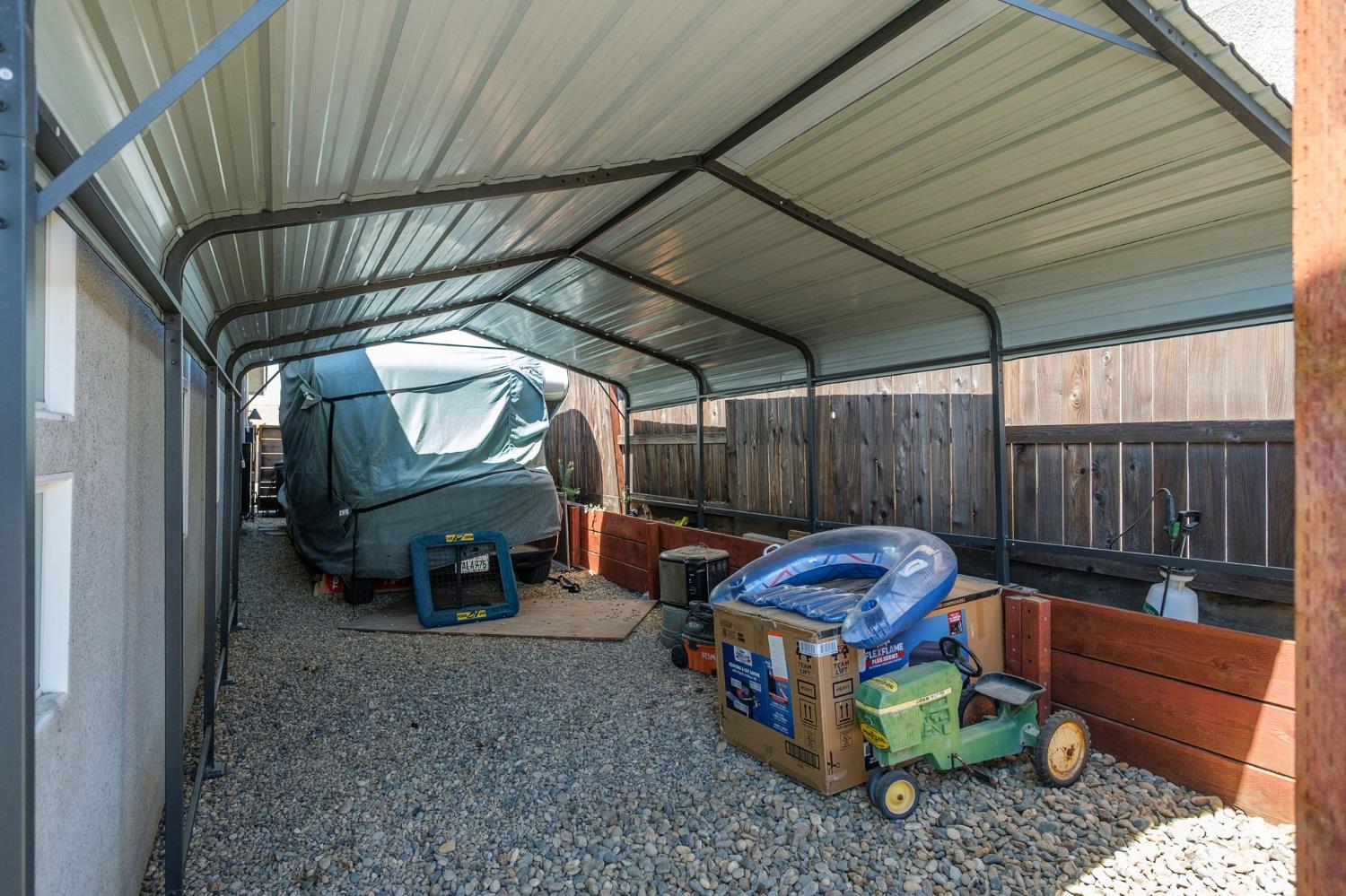 20046 Sunset Dr, Friant, CA 93626