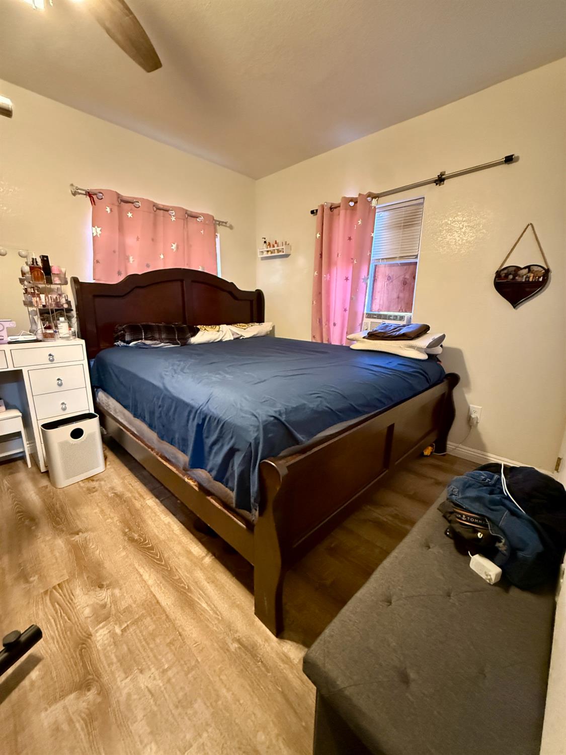 1118 N Augusta St, Fresno, CA 93701