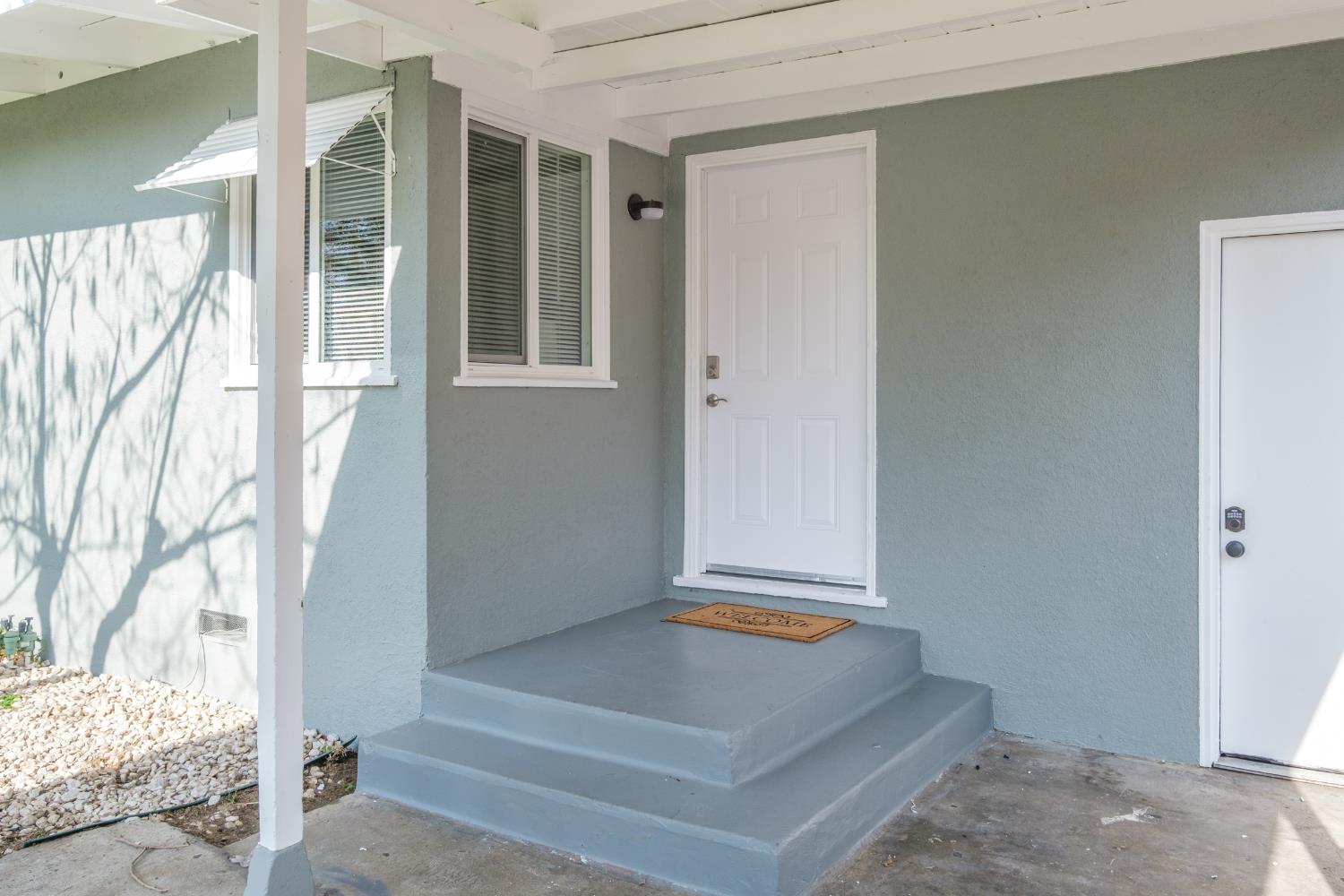 1116 W Dakota Ave, Fresno, CA 93705