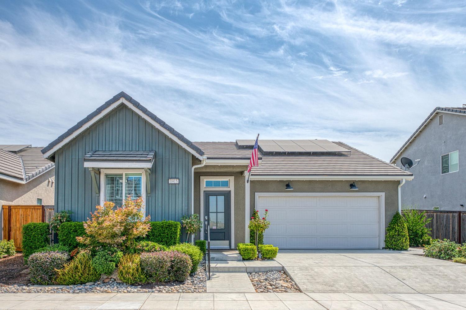 1915 N Marion Ave, Clovis, CA 93619