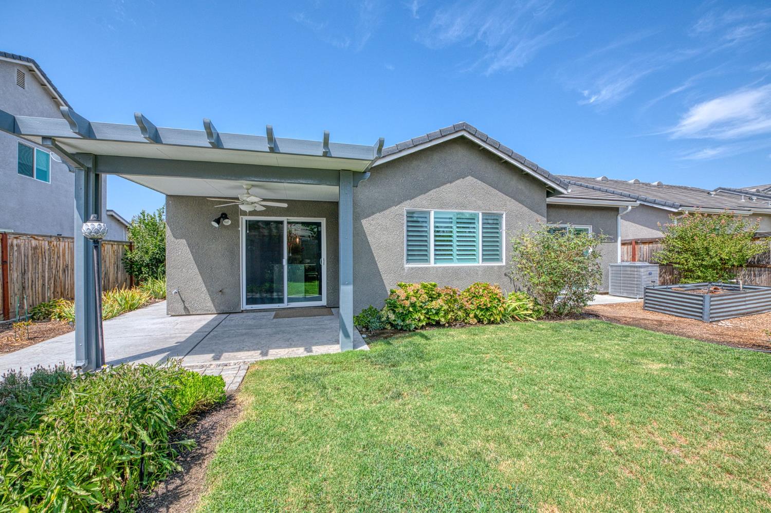 1915 N Marion Ave, Clovis, CA 93619
