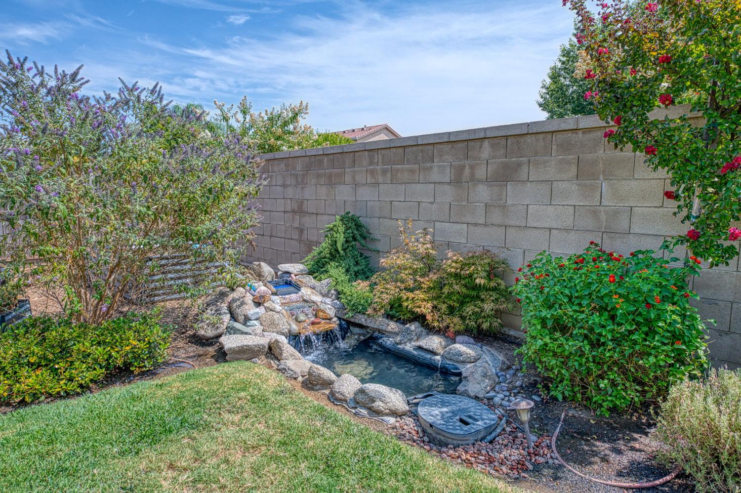 1915 N Marion Ave, Clovis, CA 93619