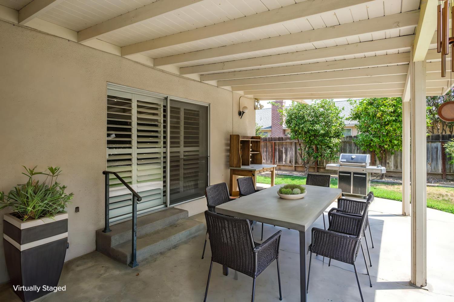 1737 W Roberts Ave, Fresno, CA 93711