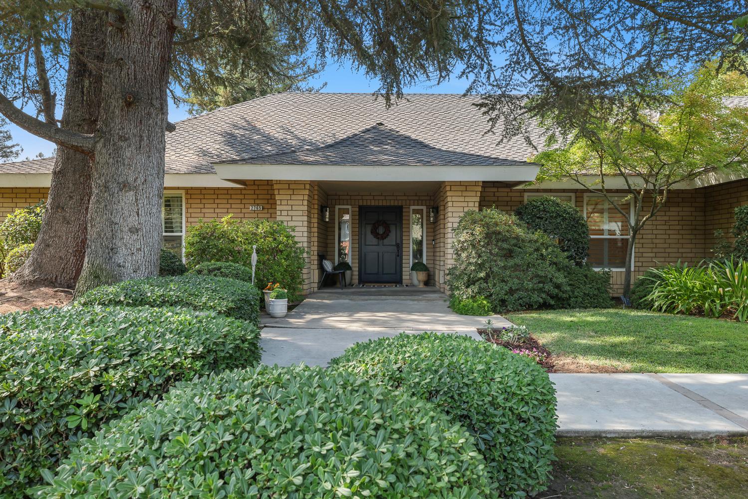 2765 W Bedford Ave, Fresno, CA 93711