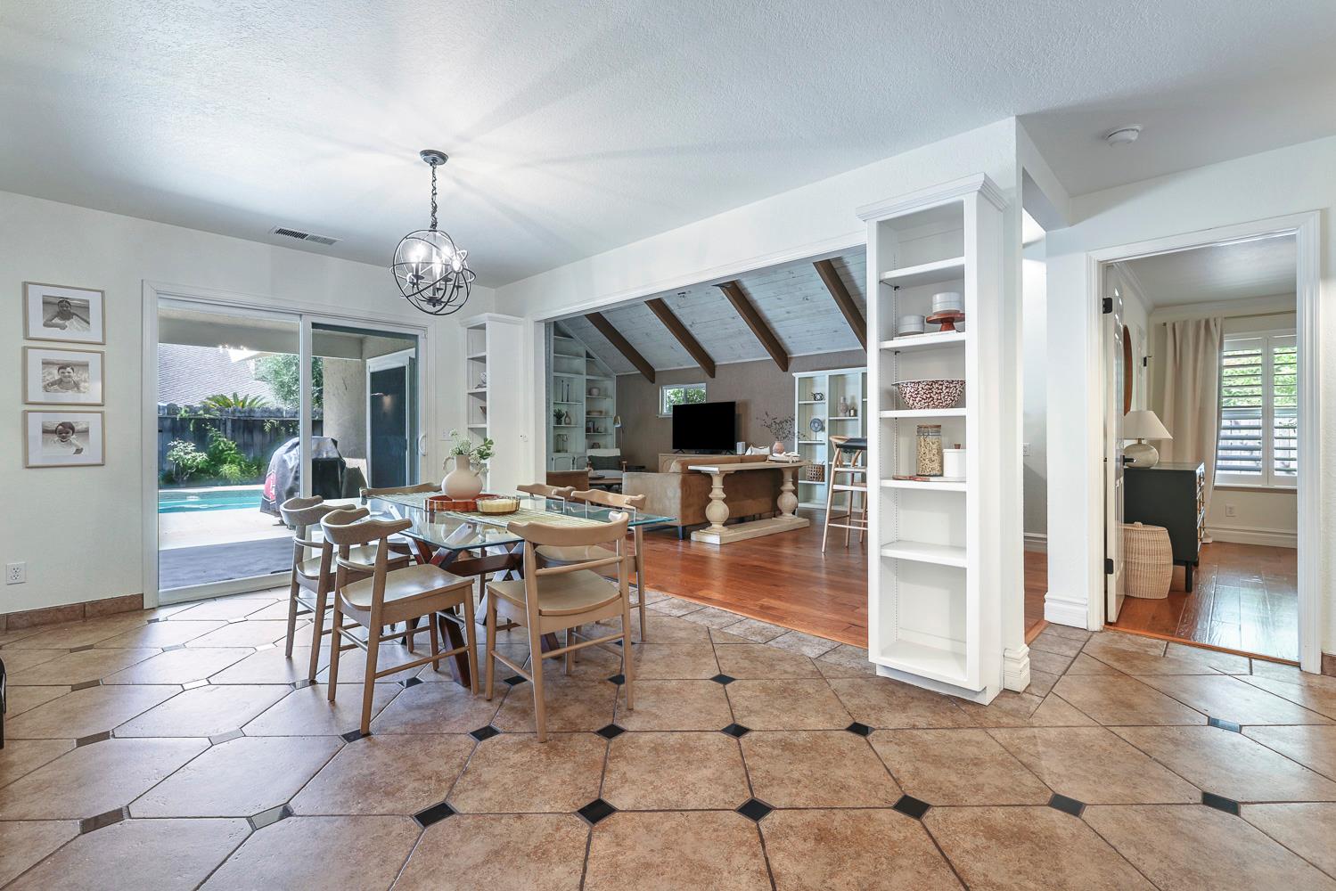 2765 W Bedford Ave, Fresno, CA 93711