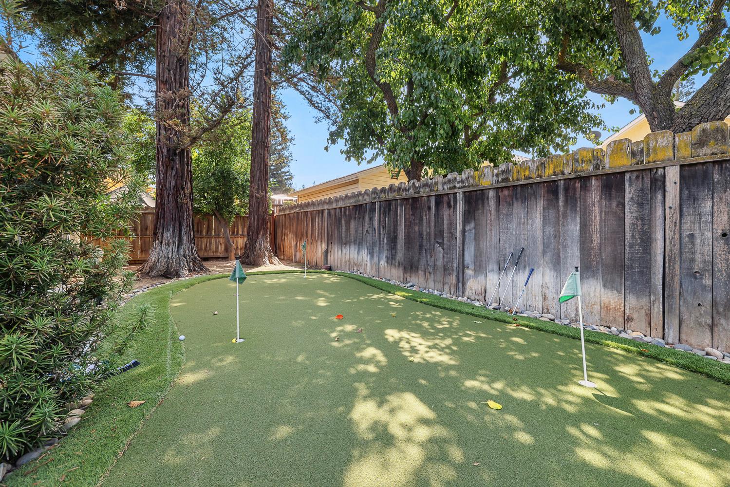 2765 W Bedford Ave, Fresno, CA 93711