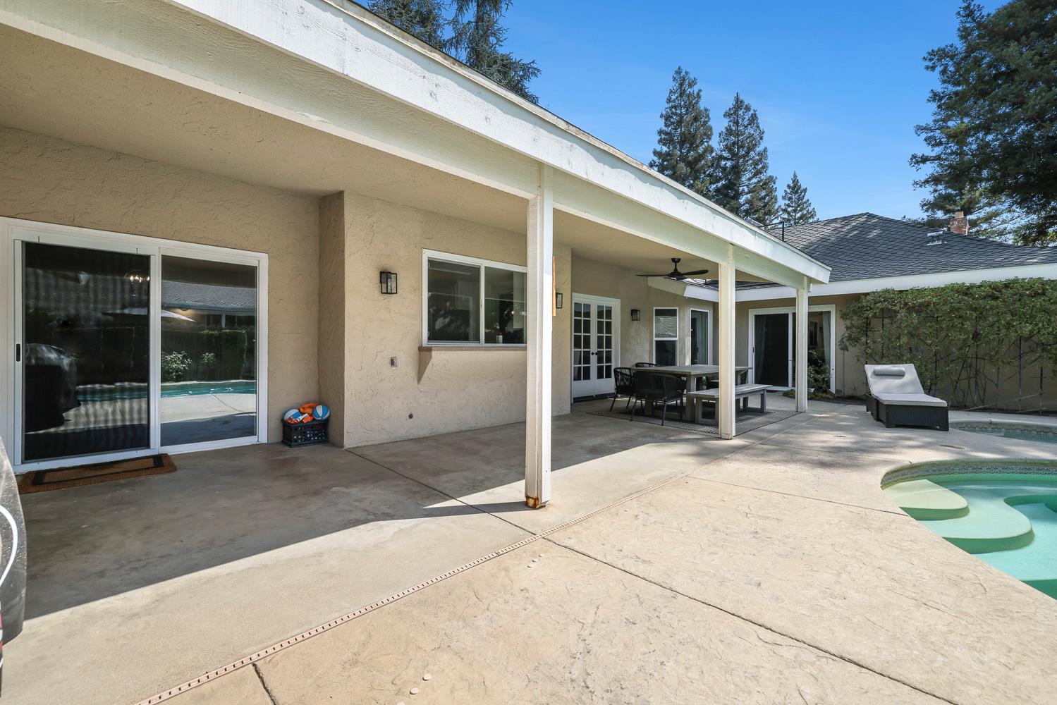 2765 W Bedford Ave, Fresno, CA 93711