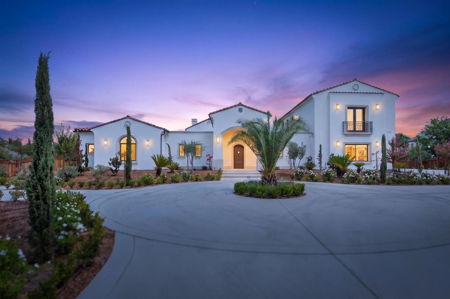 2387 N Purdue Ave, Clovis, CA 93619