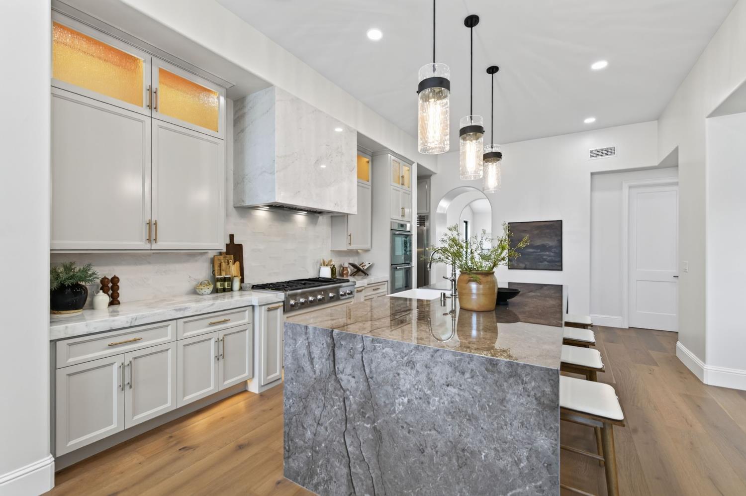 2387 N Purdue Ave, Clovis, CA 93619