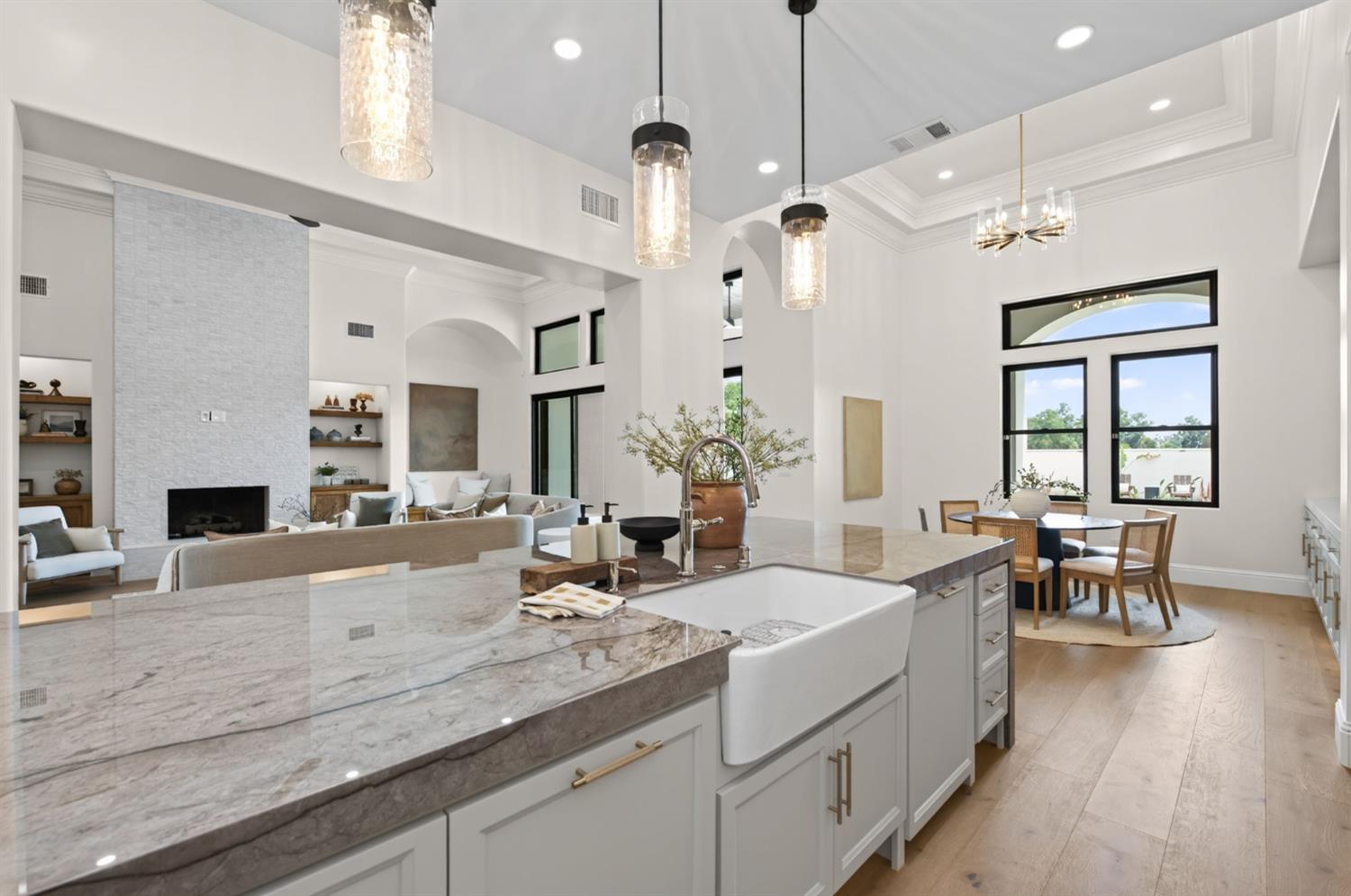2387 N Purdue Ave, Clovis, CA 93619