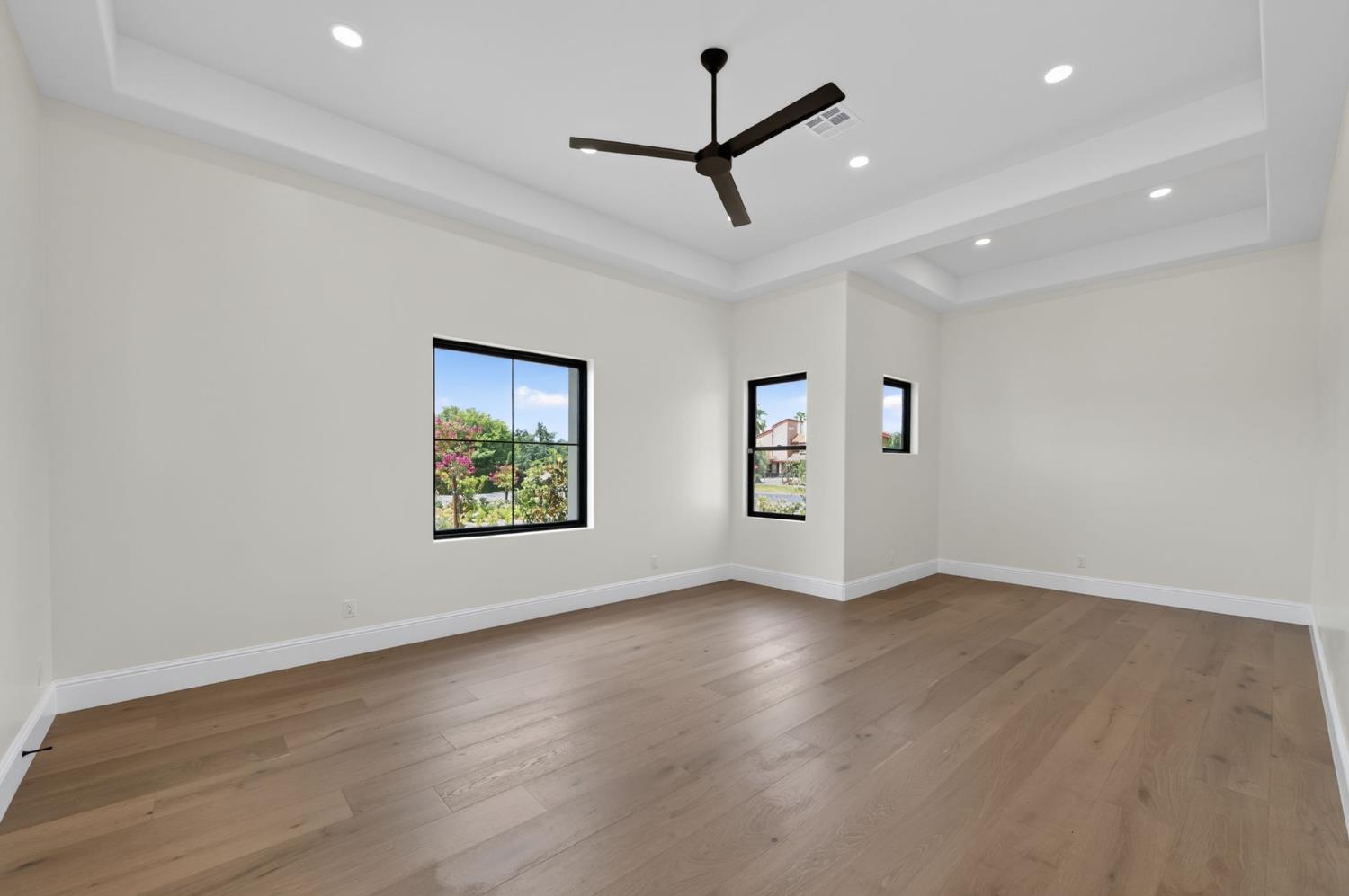 2387 N Purdue Ave, Clovis, CA 93619