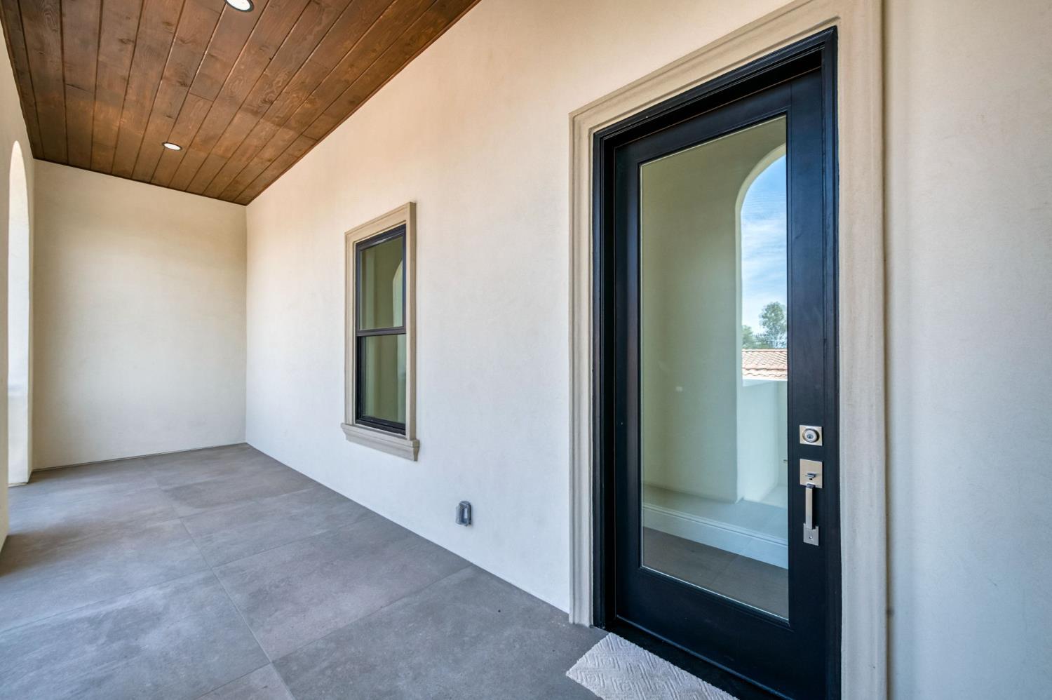 2387 N Purdue Ave, Clovis, CA 93619