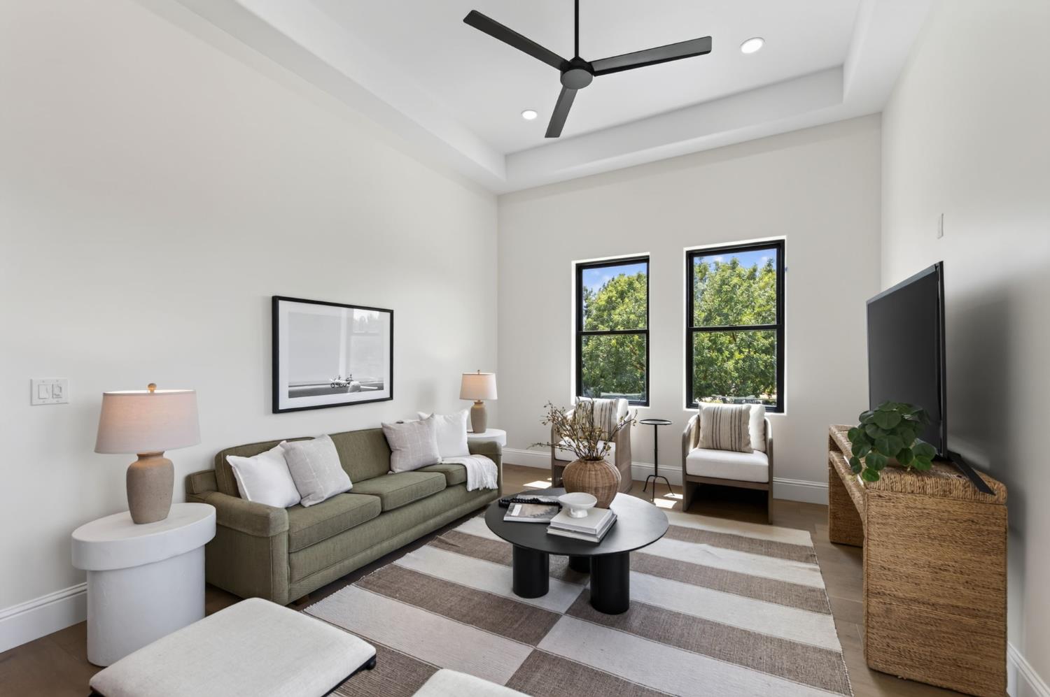 2387 N Purdue Ave, Clovis, CA 93619