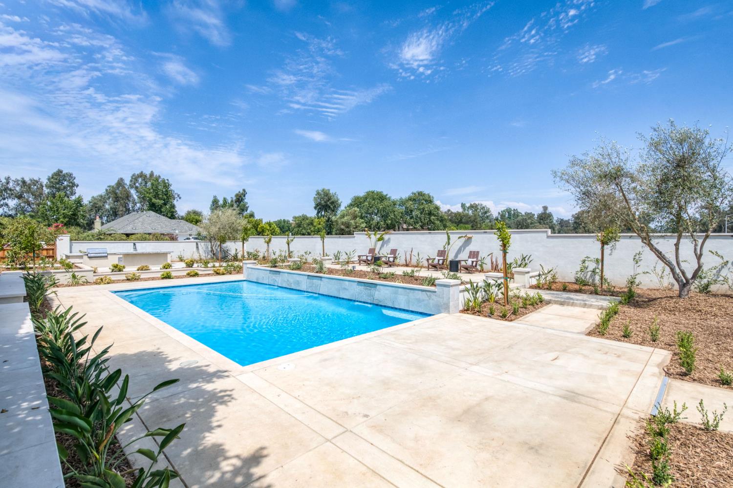 2387 N Purdue Ave, Clovis, CA 93619