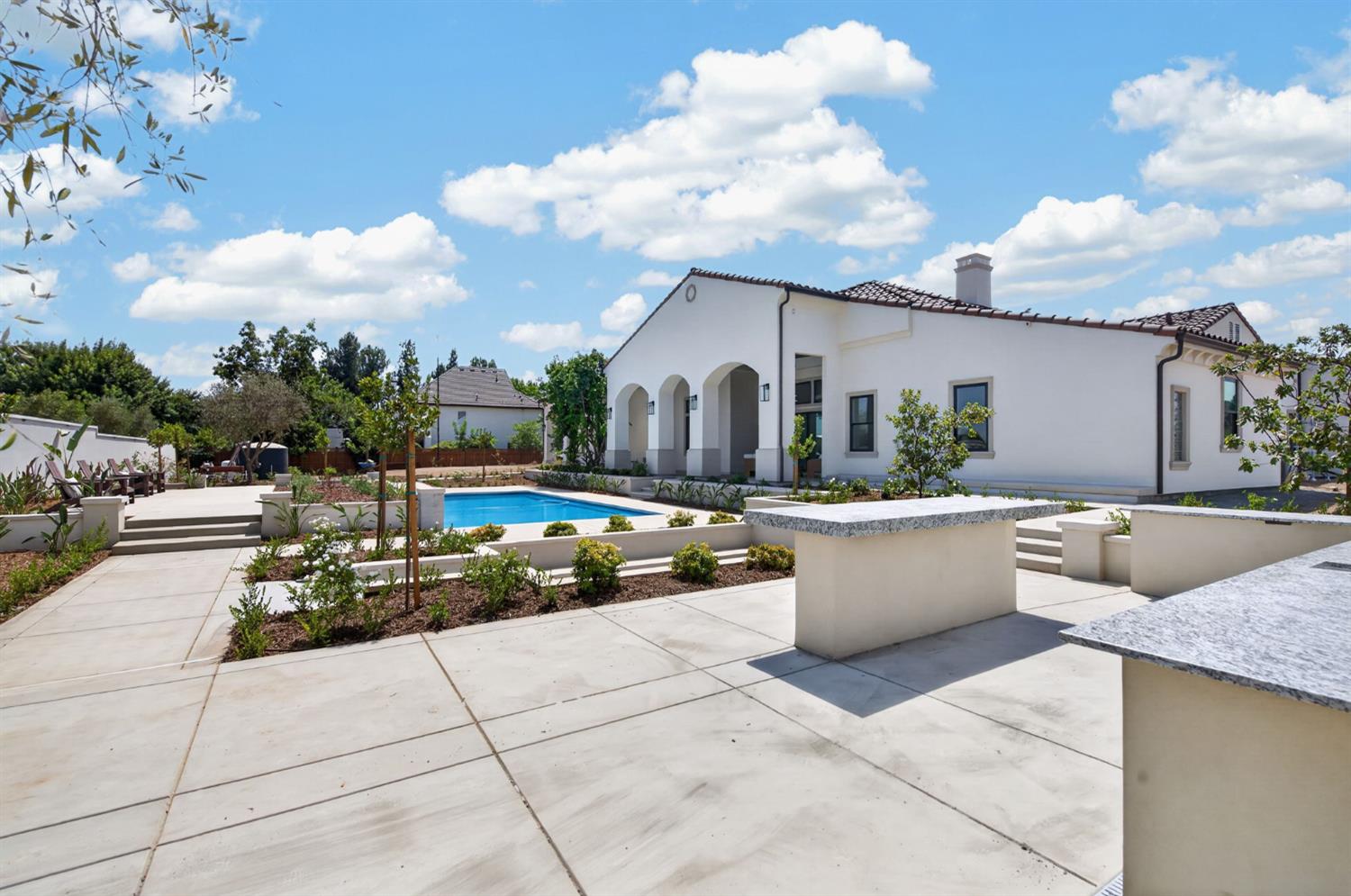 2387 N Purdue Ave, Clovis, CA 93619