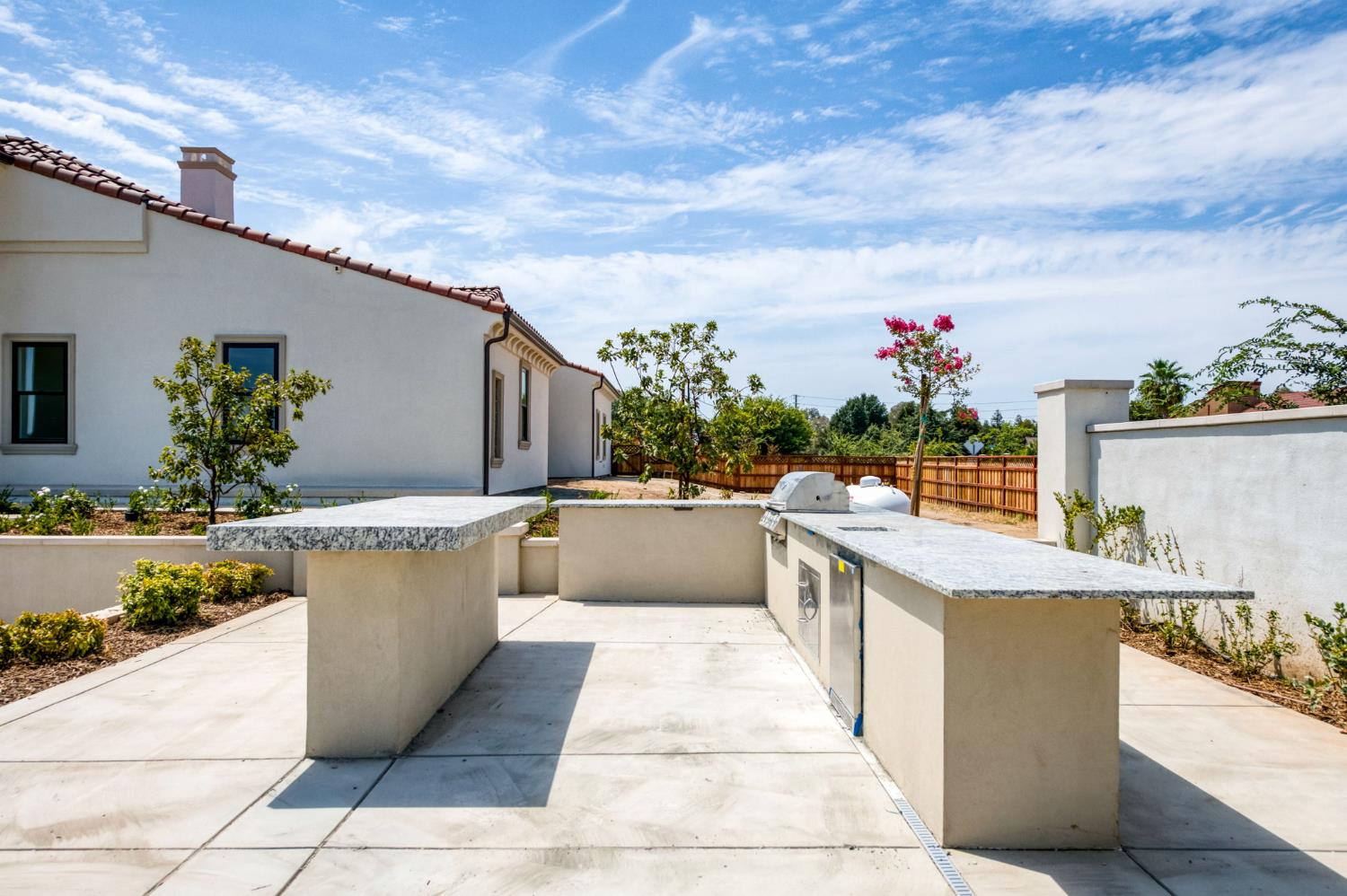 2387 N Purdue Ave, Clovis, CA 93619