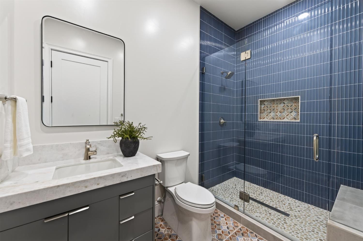 2387 N Purdue Ave, Clovis, CA 93619