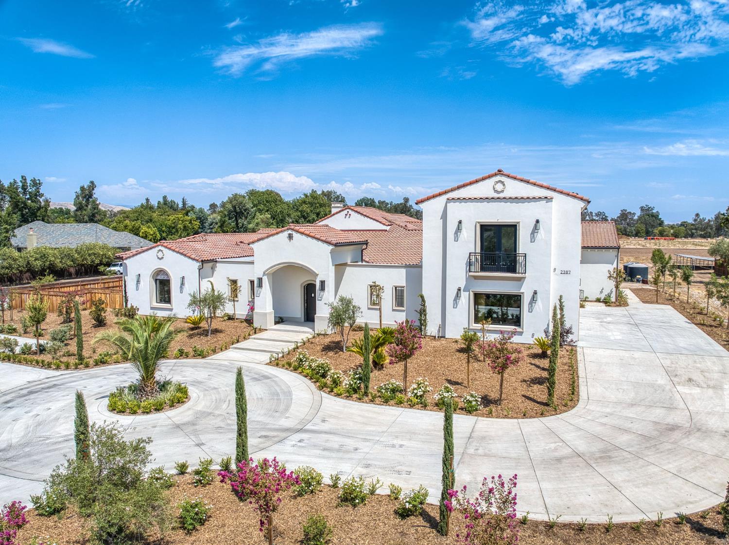 2387 N Purdue Ave, Clovis, CA 93619