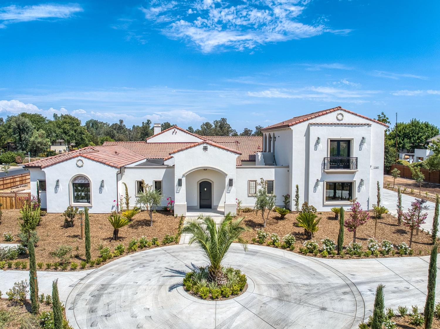 2387 N Purdue Ave, Clovis, CA 93619