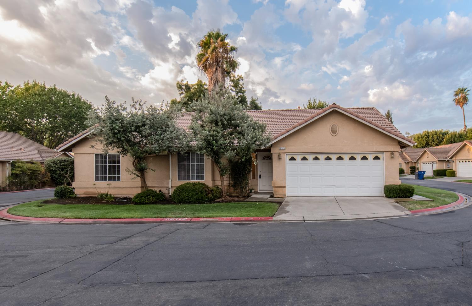 7159 N Whitney Ave, Fresno, CA 93720
