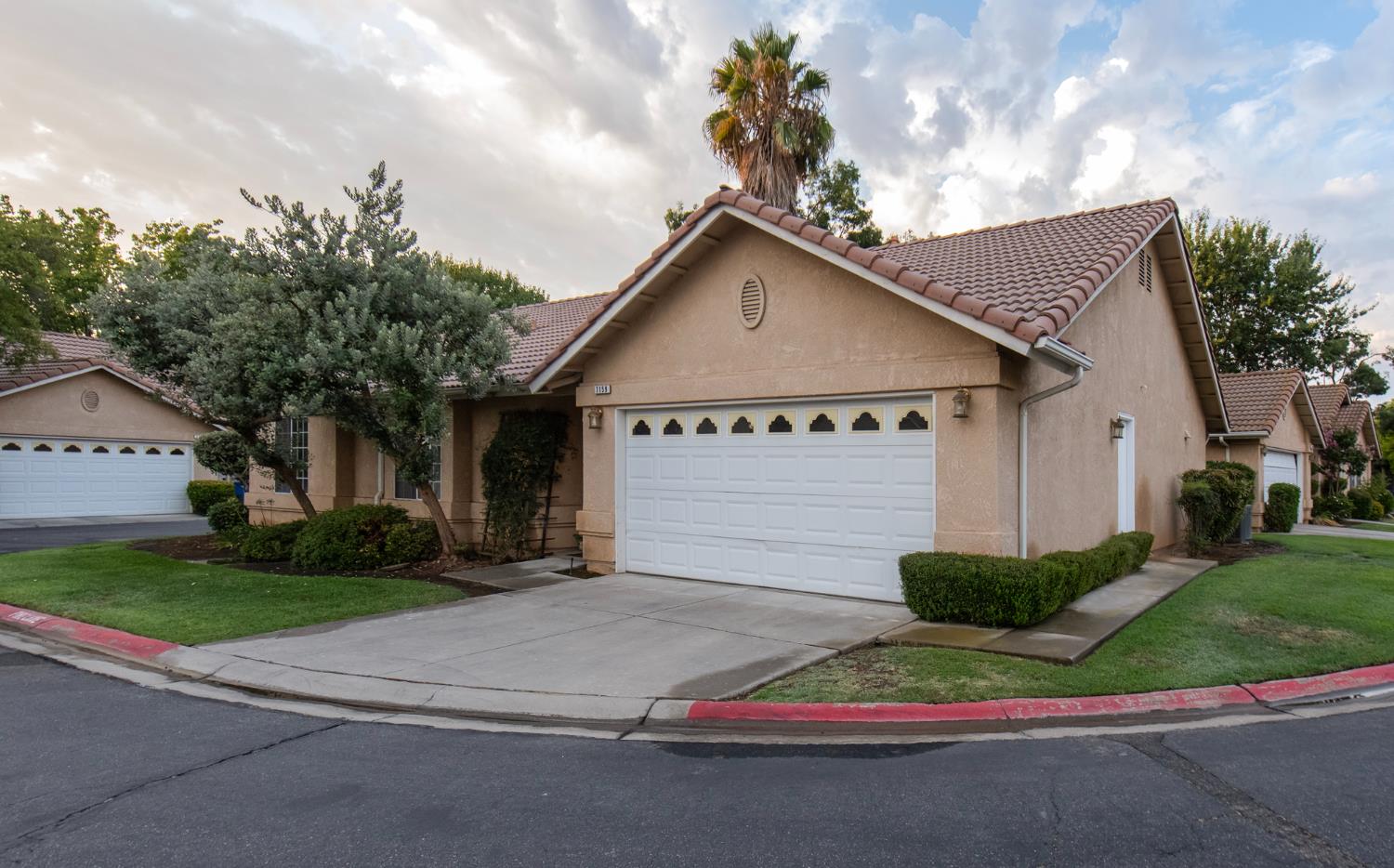 7159 N Whitney Ave, Fresno, CA 93720