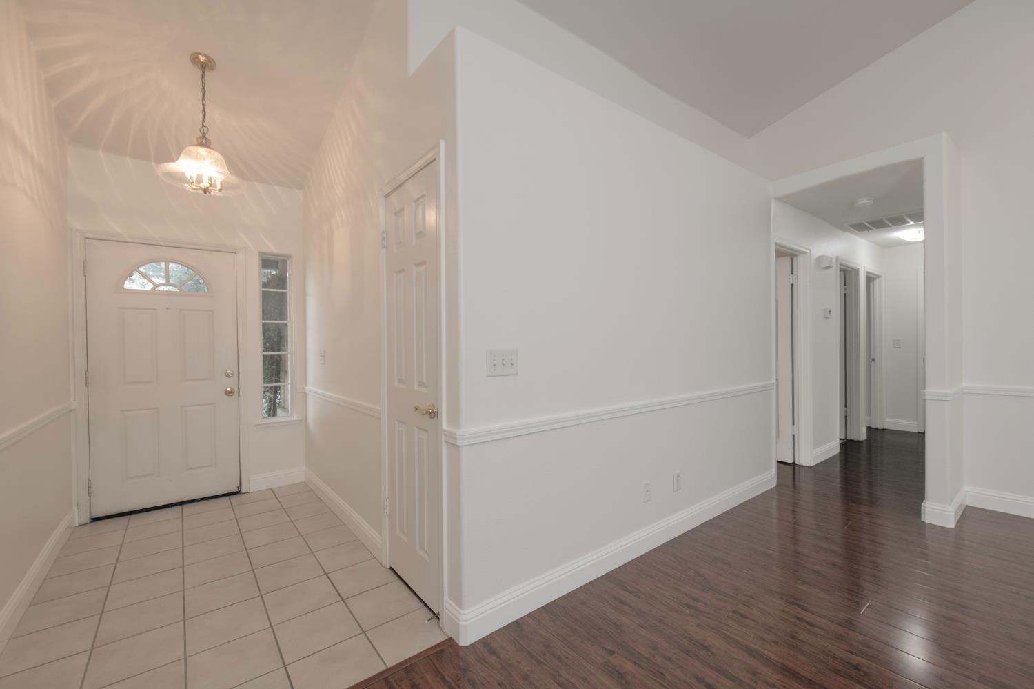 7159 N Whitney Ave, Fresno, CA 93720