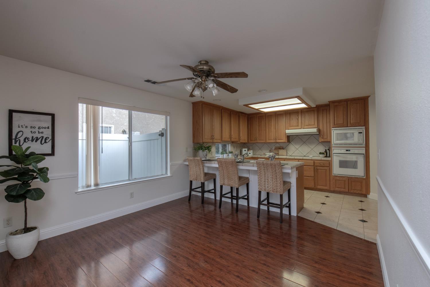 7159 N Whitney Ave, Fresno, CA 93720