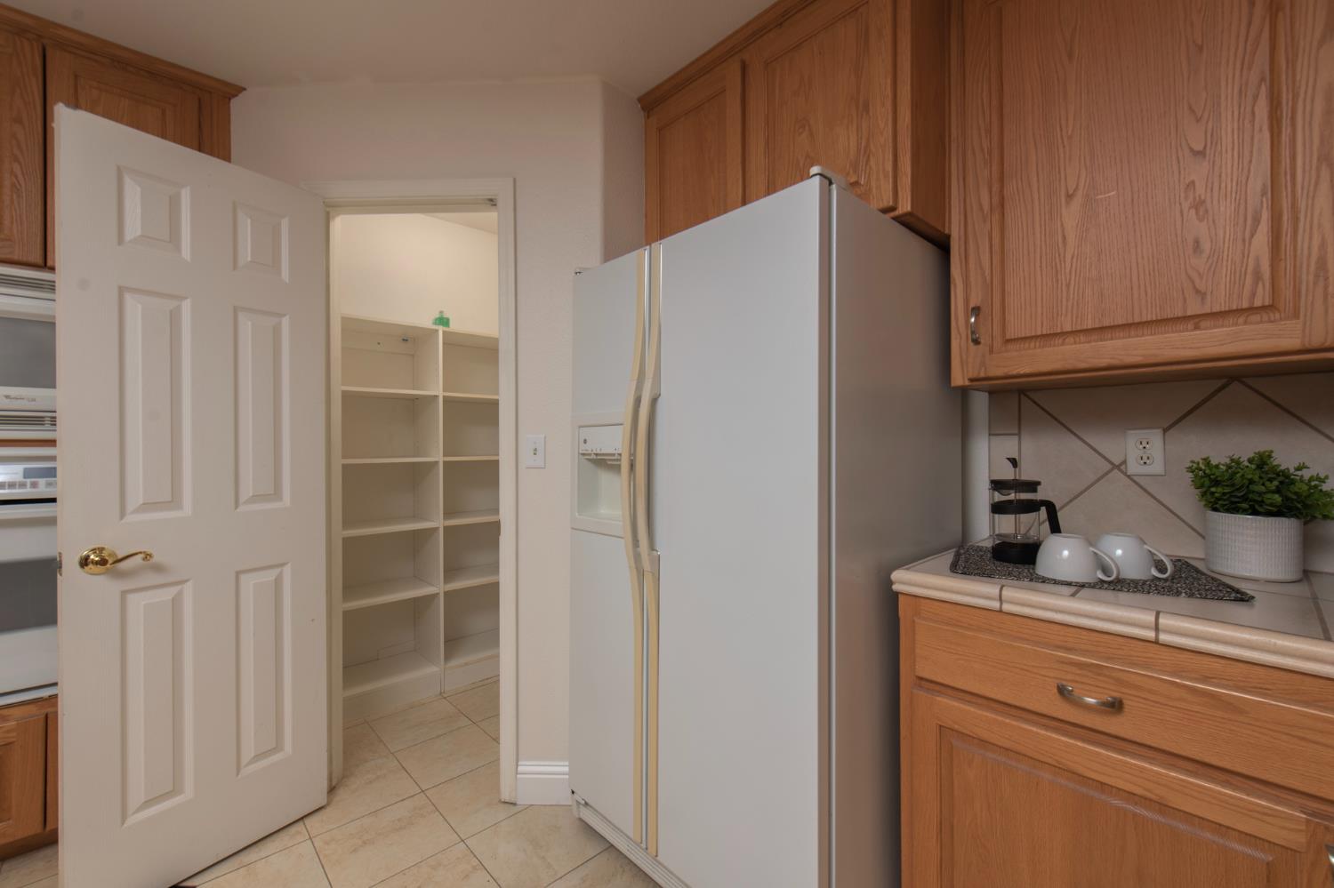 7159 N Whitney Ave, Fresno, CA 93720