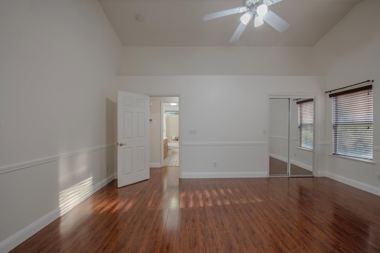 7159 N Whitney Ave, Fresno, CA 93720