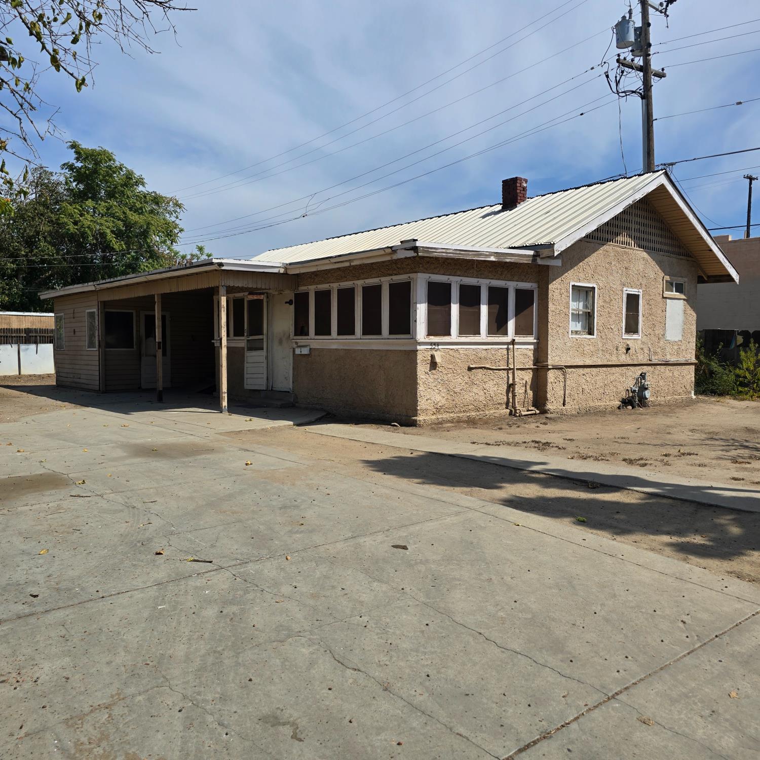 534 N Clark St, Fresno, CA 93701