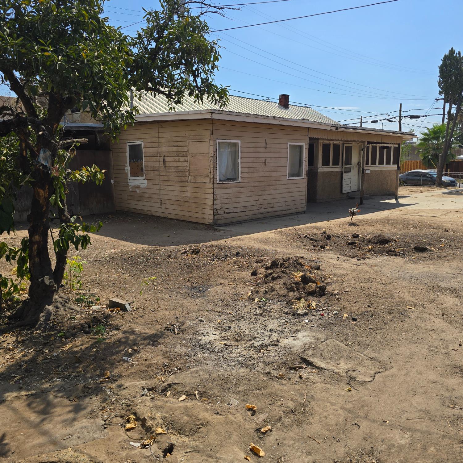 534 N Clark St, Fresno, CA 93701