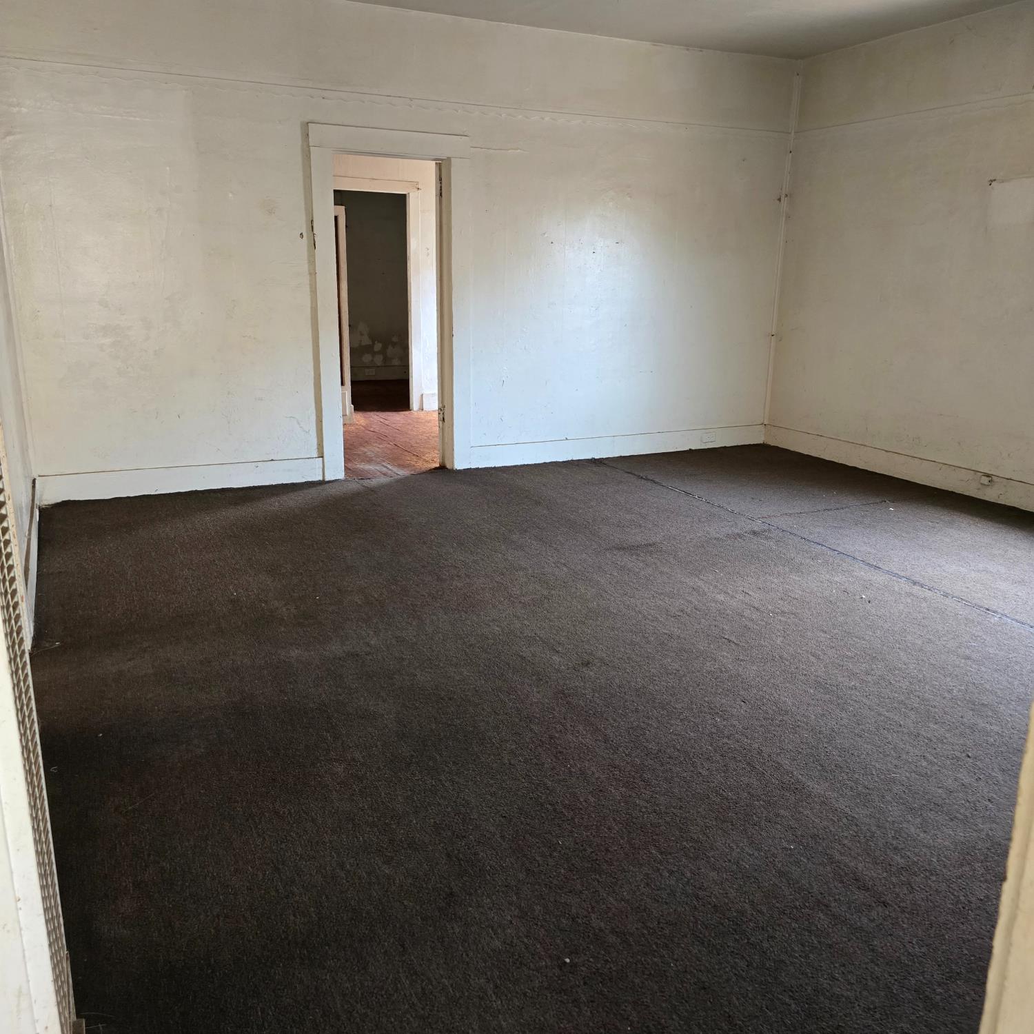 534 N Clark St, Fresno, CA 93701
