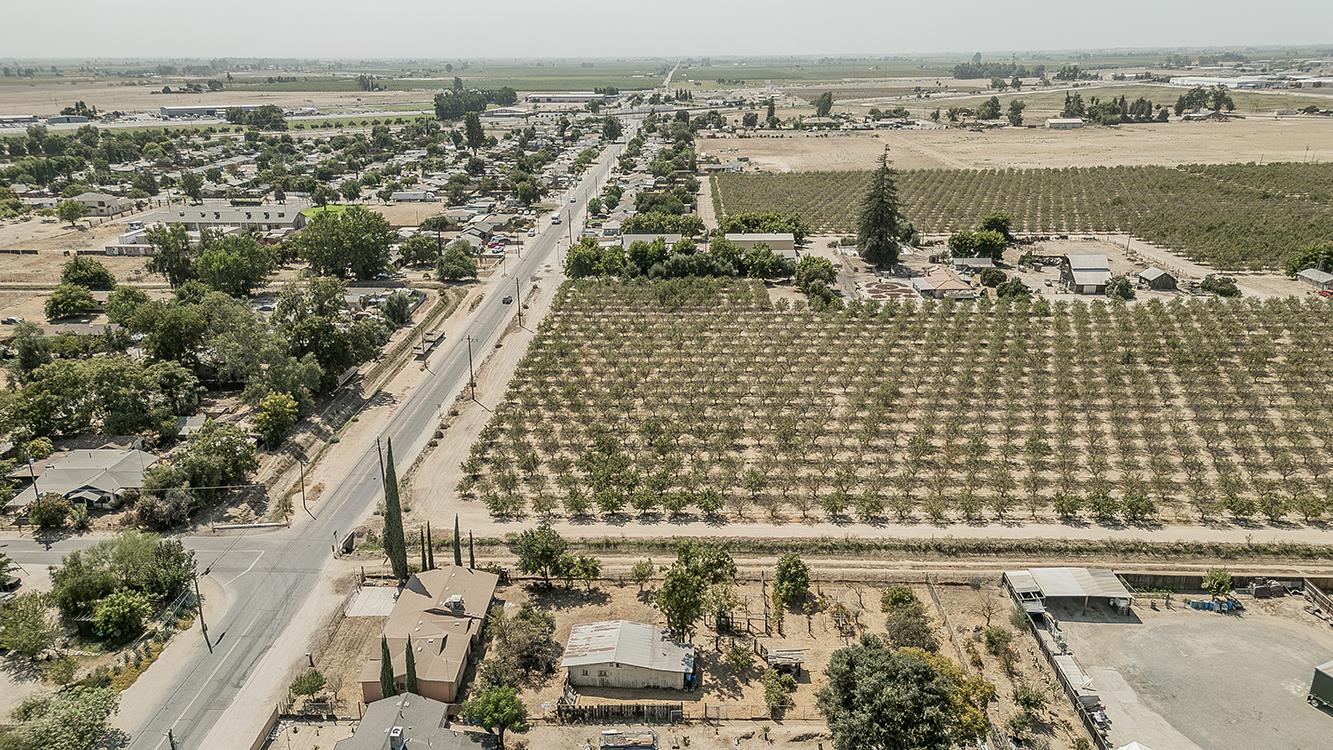 9016 E Dinuba Ave, Selma, CA 93662