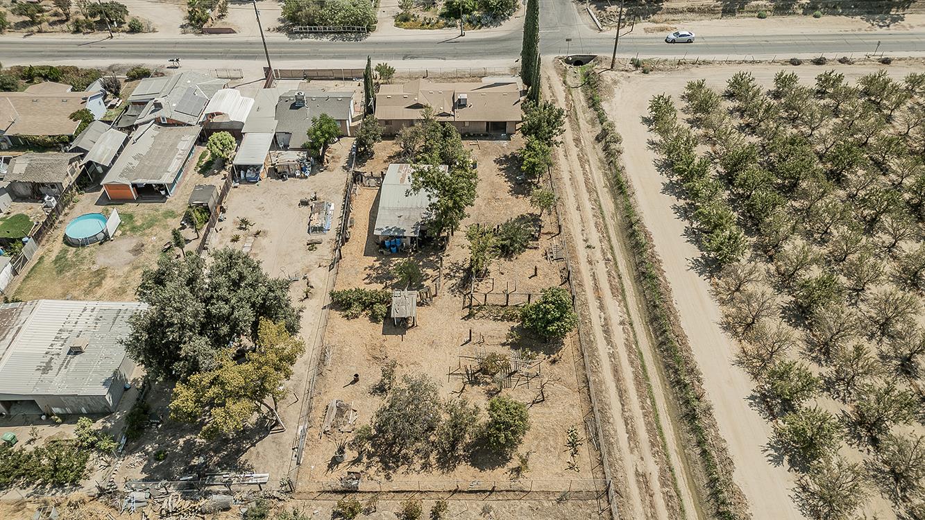9016 E Dinuba Ave, Selma, CA 93662